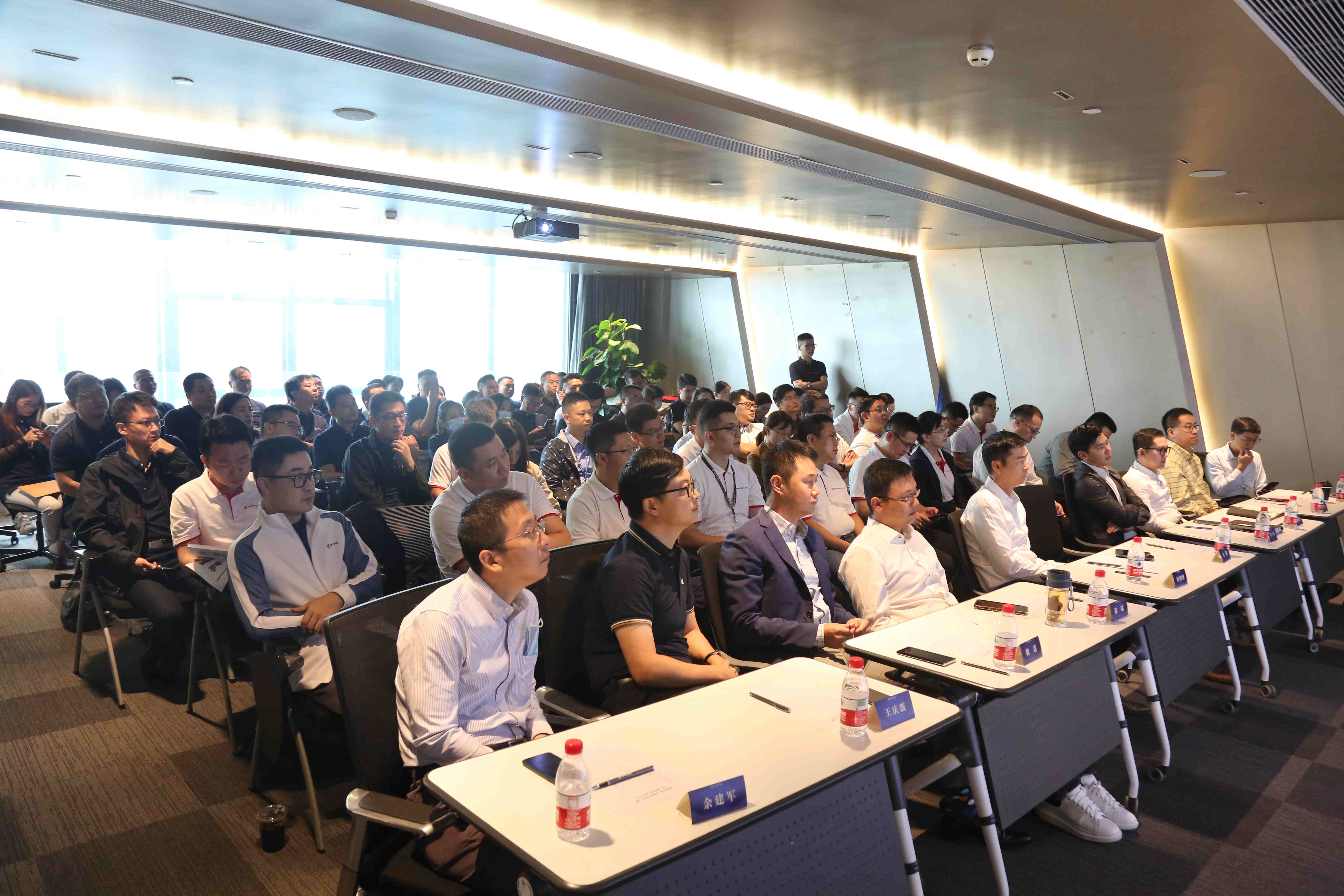 1635316304219662.jpg 现场图2_副本.jpg